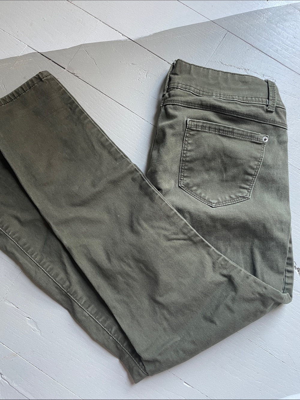 No Boundaries Olive Green Mid Rise Skinny Jeans